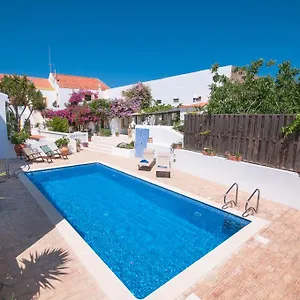 rio-arade-algarve-manor-house.hotelaalgarve.com/